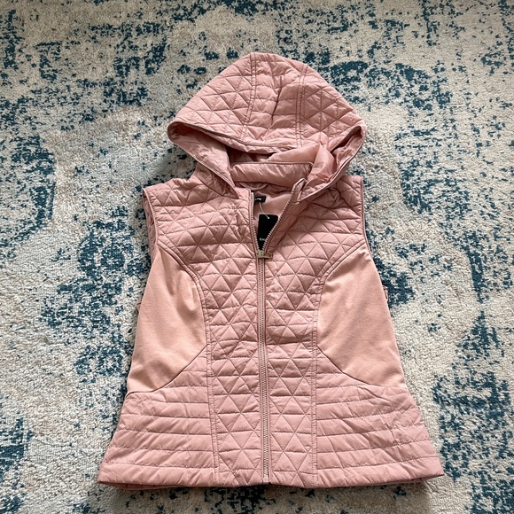 bebe Jackets & Blazers - Bebe Blush Pink Quilted Hooded Vest NWT large
